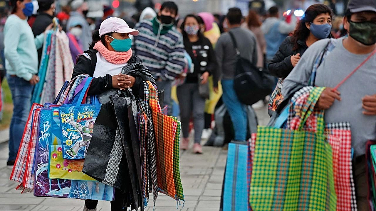 COVID-19: El 63% de hogares de trabajadores informales en Lima padecieron  hambre durante la cuarentena de 2020 | Convoca