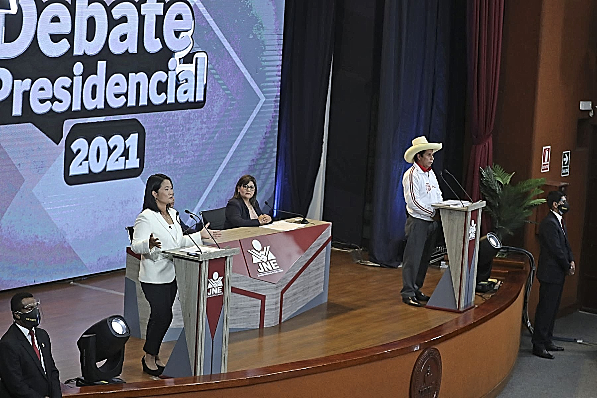 Debate final en Arequipa