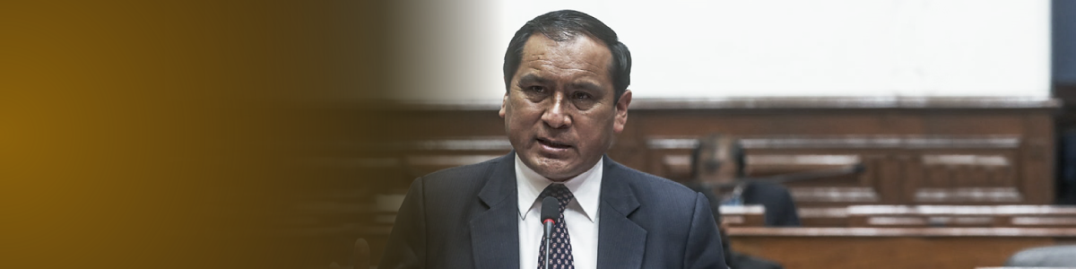 Congresista Flavio Cruz