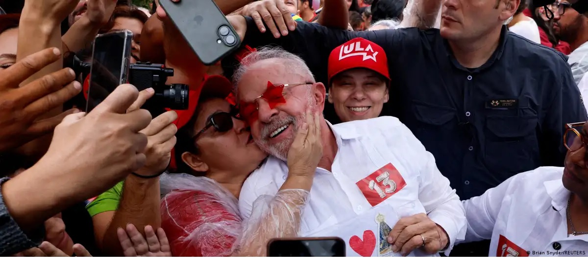 Lula Da Silva celebra triunfo electoral
