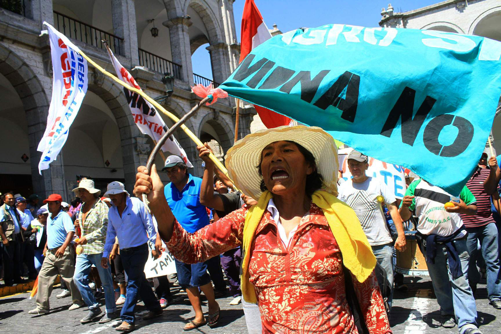 Los conflictos por el proyecto minero Tía María de Southern Perú se intensificaron en el año 2015. Foto: Alberto Ñique