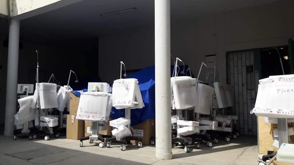 Ventiladores abandonados en Hospital Santa Rosa, de Piura.