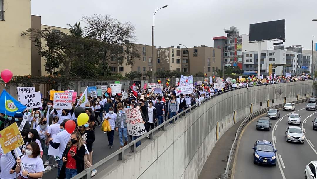 marcha volvamos a clases